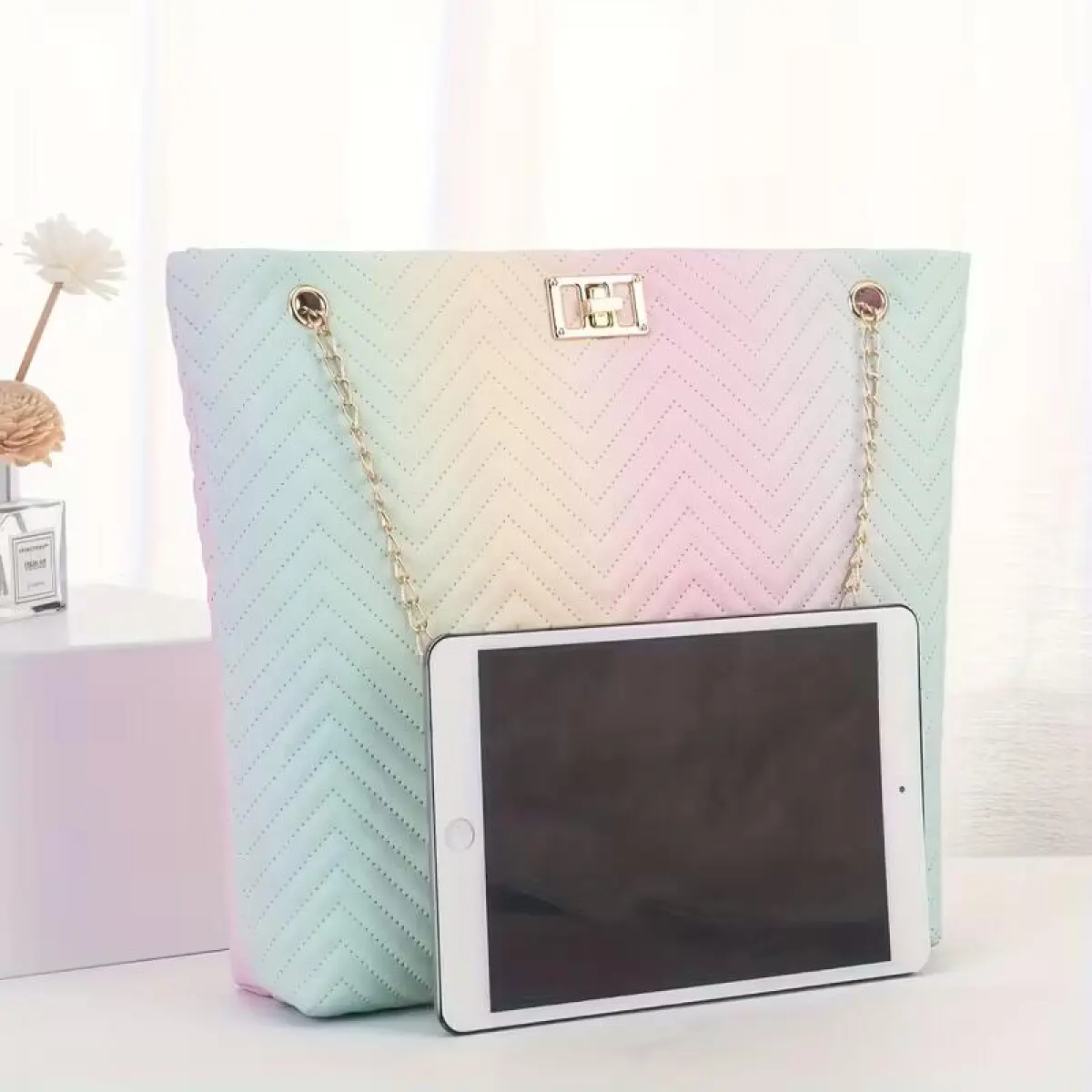 Women’s Gradient Multicolor Striped Shoulder Handbag