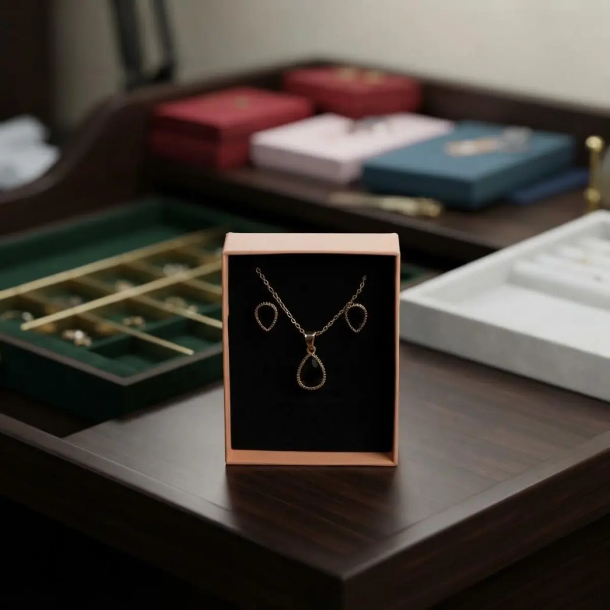 Gold-Plated Lightweight Jewelry Set for Women