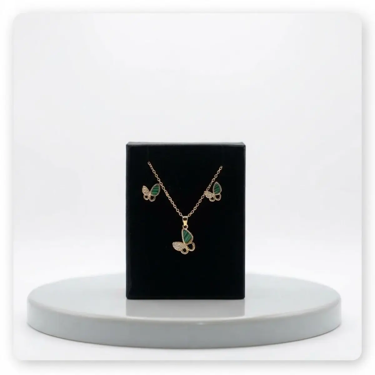 Gold-Plated Lightweight Jewelry Set for Women