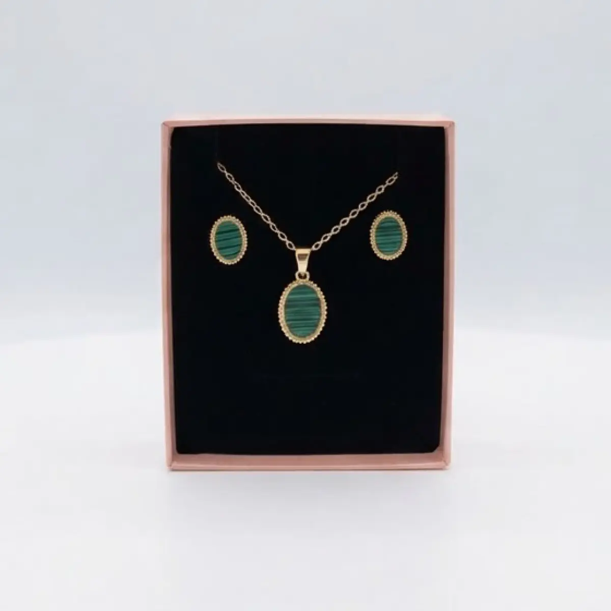 Gold-Plated Lightweight Jewelry Set for Women