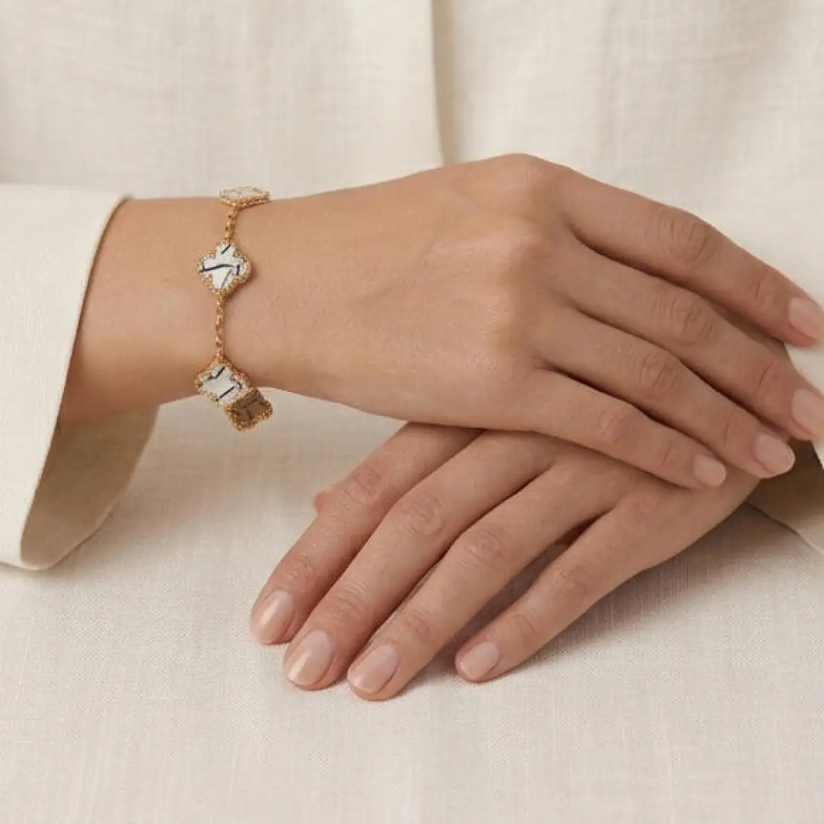 Gold-Plated Lightweight Bracelet