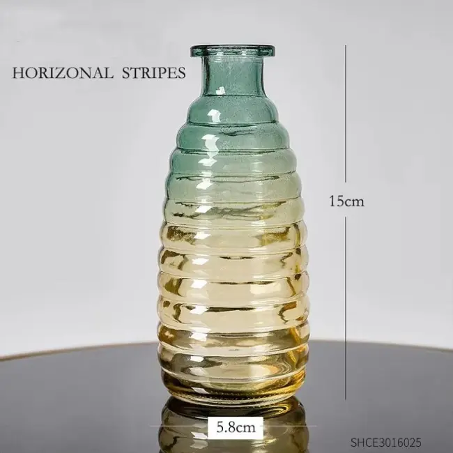 Retro Embossed Mini Vase 5 Piece Set