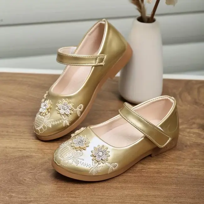 Girls’ Floral Embroidered Mary Jane Shoes Flats