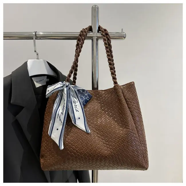 Fashion Large Capacity Shoulder Tote Bag – Spring/Summer