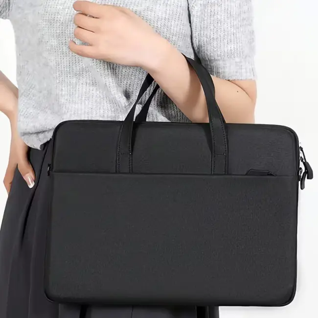 Simple Lightweight Laptop Bag – Black Business Travel laptop bag