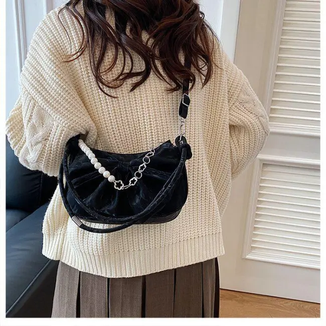 Niche Women's Cloud Bow Pleated Chain Shoulder & Crossbody Bag
