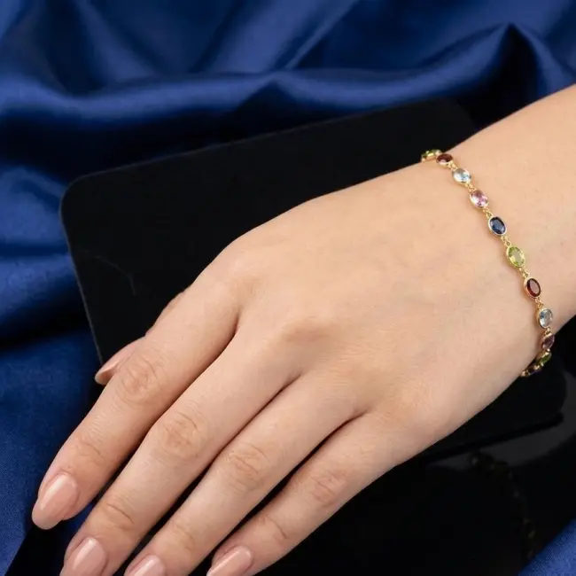 Gold-Plated Lightweight Bracelet for Women – Durable & Long-Lasting Shine