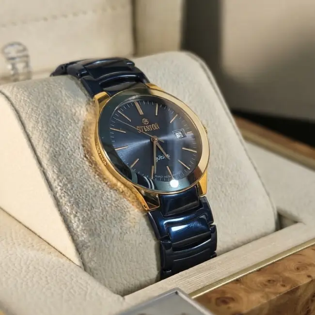 Sveston SV-7406 Classic Analog Watch