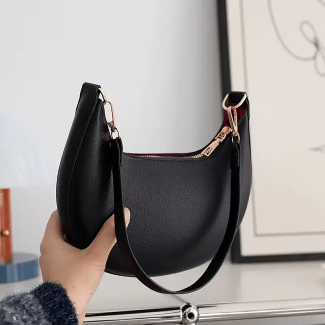 Korean Women's Crescent Moon Shoulder Bag